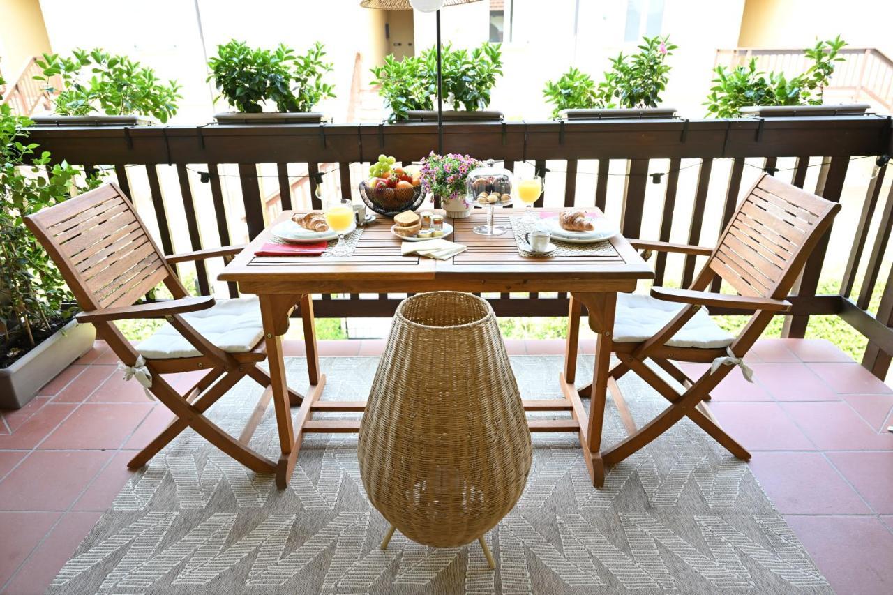 Aura Loving Home Con 4 Posti Letto, Cucina Completa, Terrazzo Ed Un Grande Parco Verde Serravalle d'Asti Exterior photo