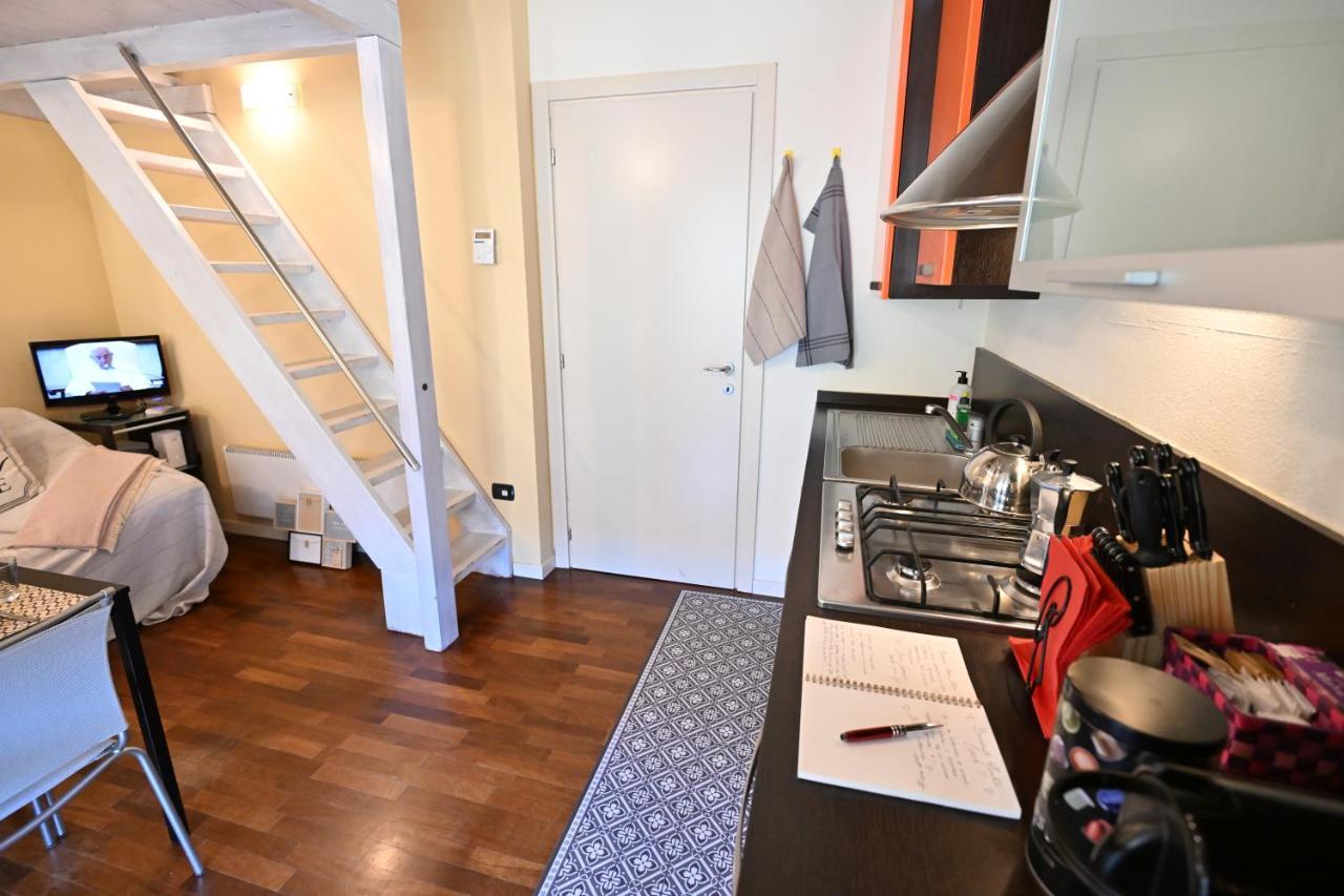 Aura Loving Home Con 4 Posti Letto, Cucina Completa, Terrazzo Ed Un Grande Parco Verde Serravalle d'Asti Exterior photo