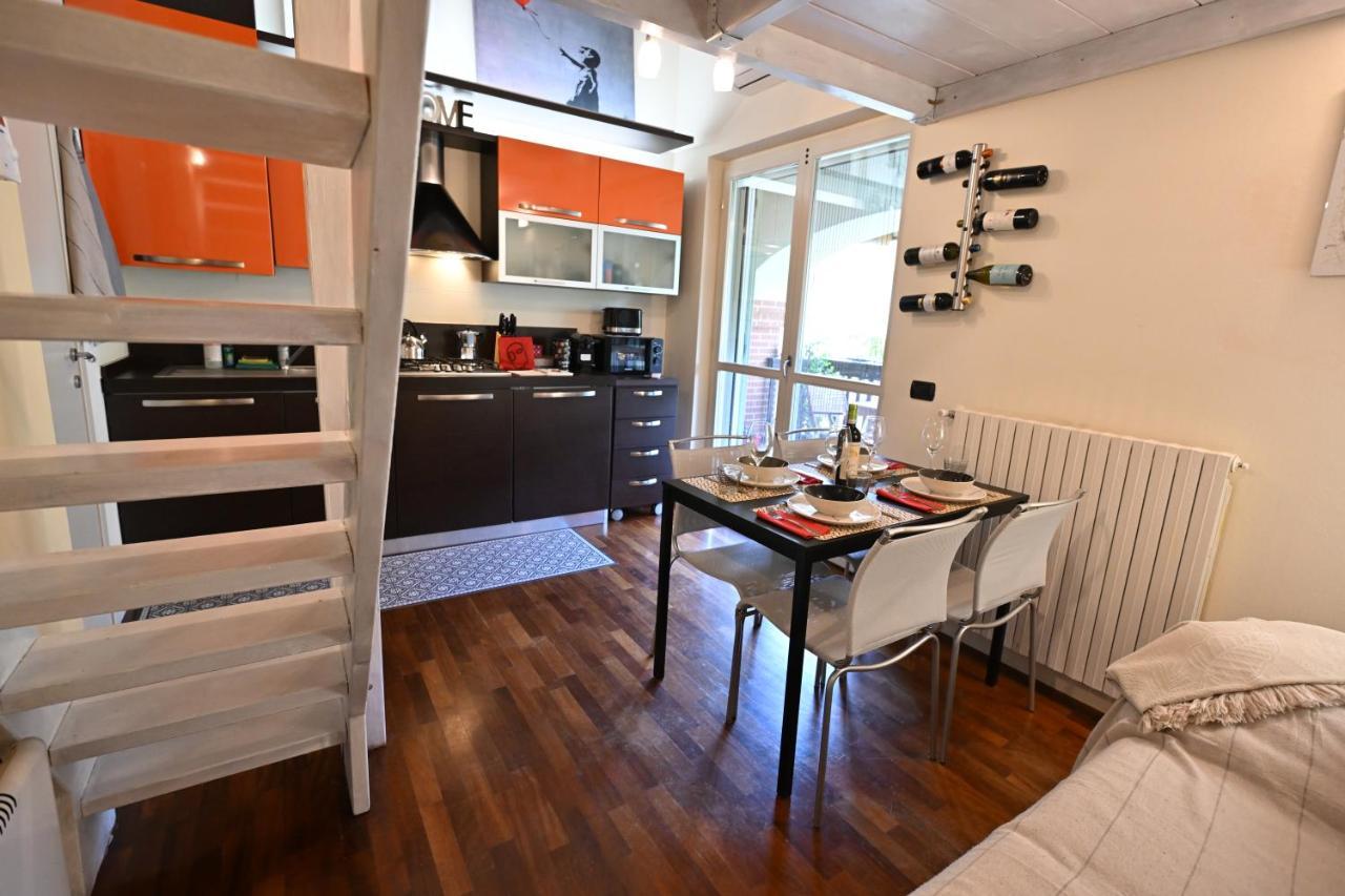 Aura Loving Home Con 4 Posti Letto, Cucina Completa, Terrazzo Ed Un Grande Parco Verde Serravalle d'Asti Exterior photo